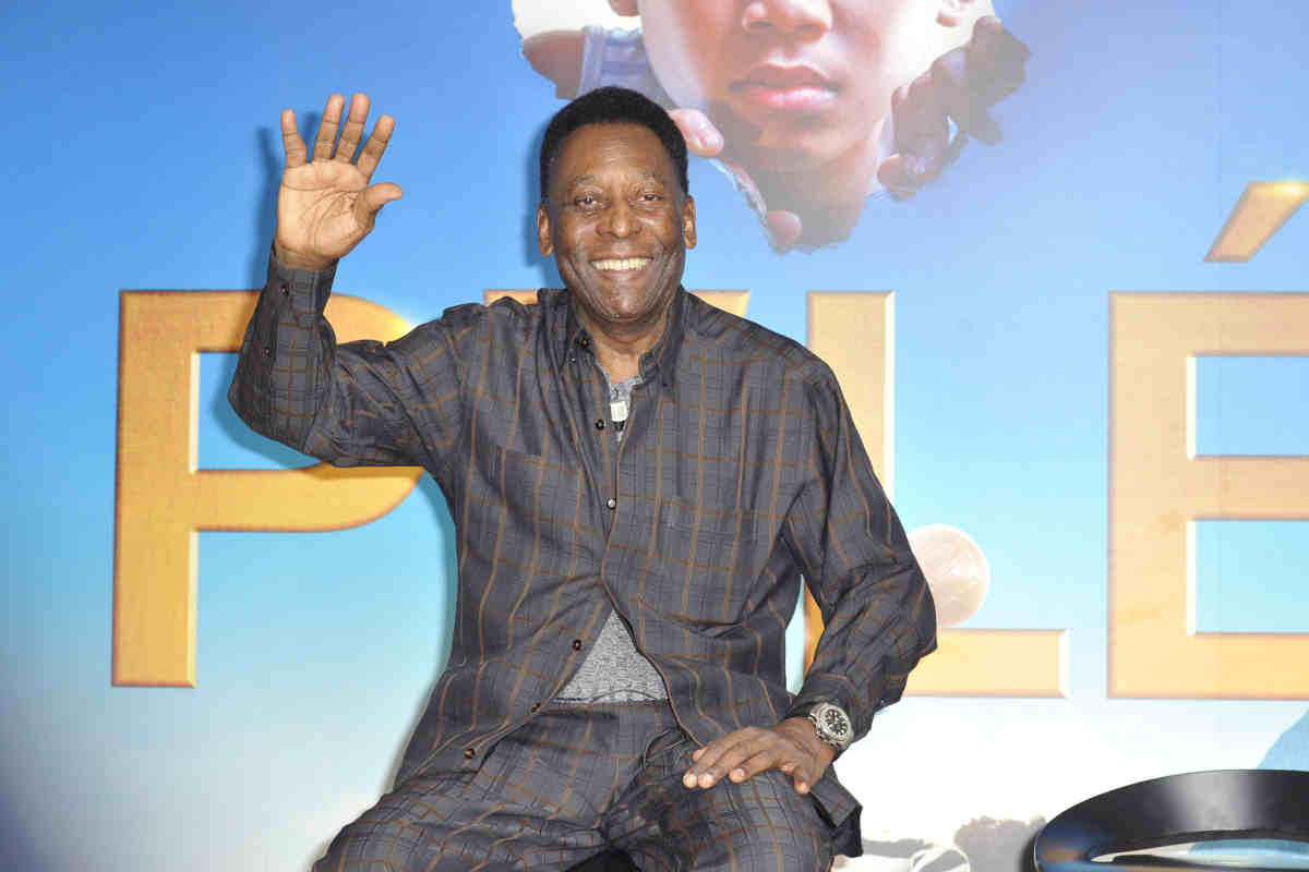 Pelè in una foto scattata durante la presentazione del film sulla sua vita