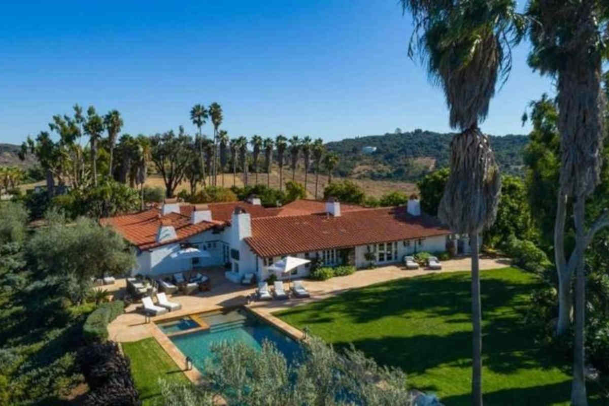 Veduta aerea della casa di sandra bullock venduta in california