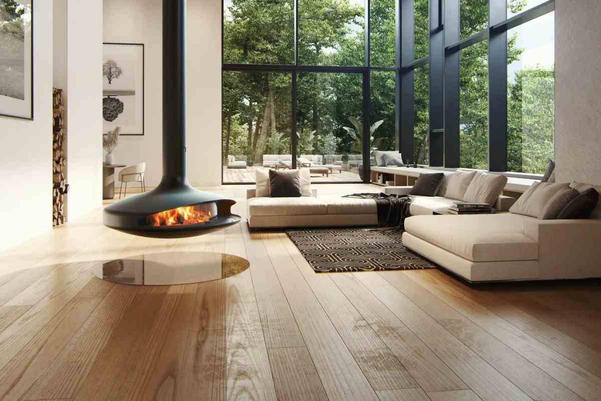 camino sospeso a soffitto in ampia sala con salotto