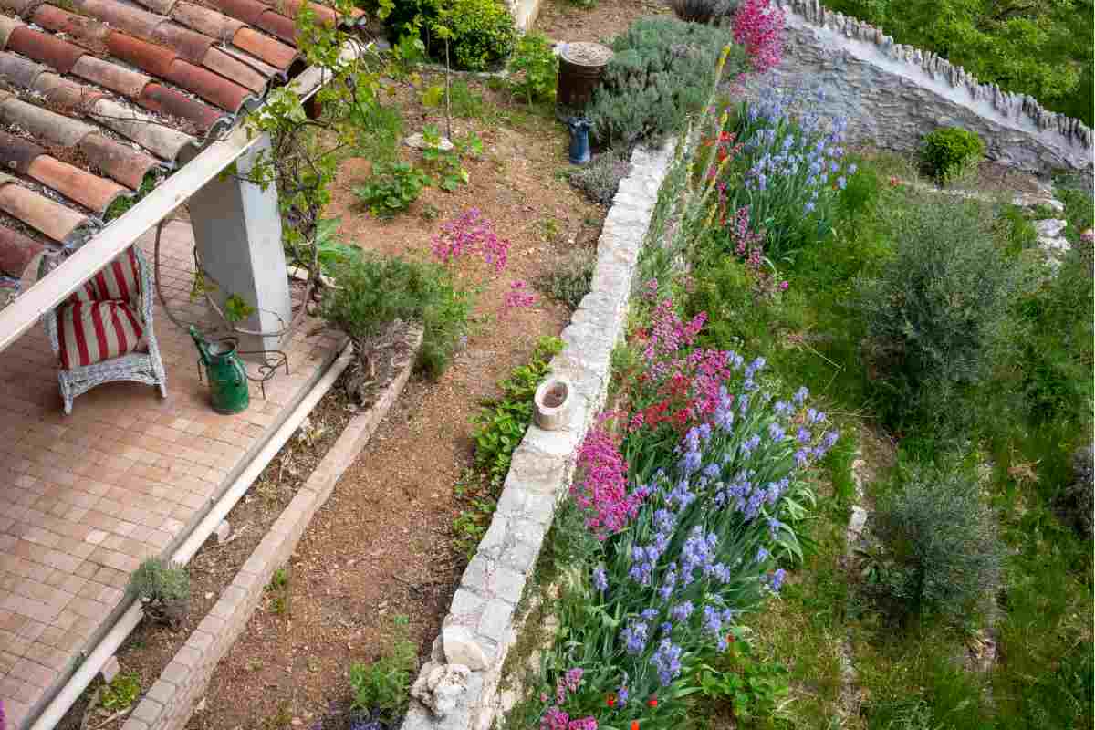Muretti stile provenzale visti dall'alto