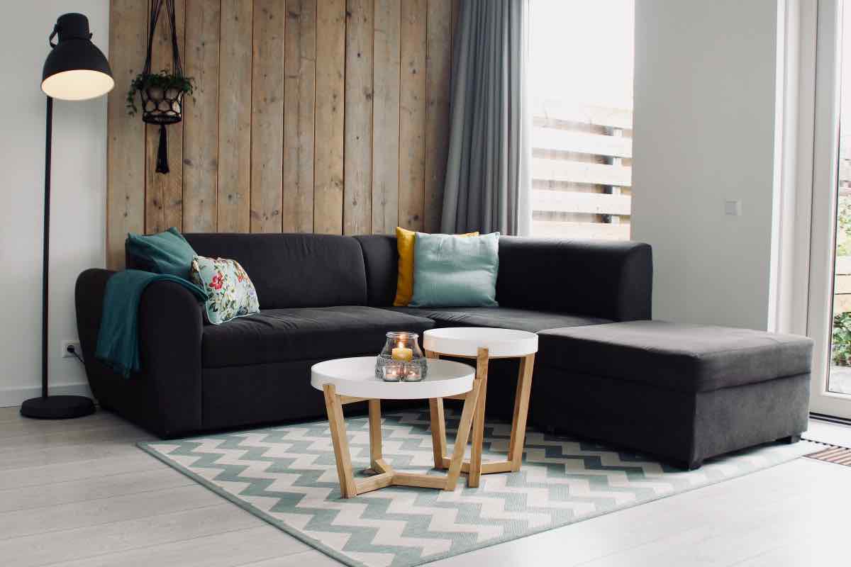 La disposizione dei divani in soggiorno è fondamentale