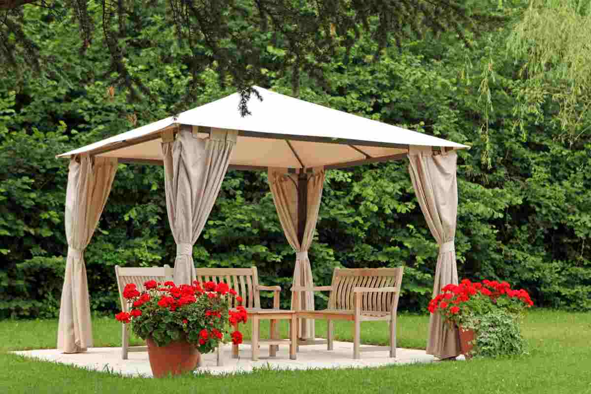 Gazebo Leroy Merlin sconti