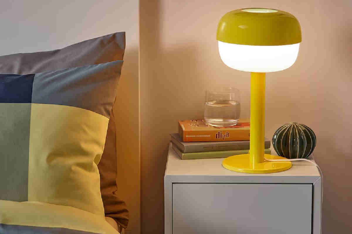 Lampada ikea gialla