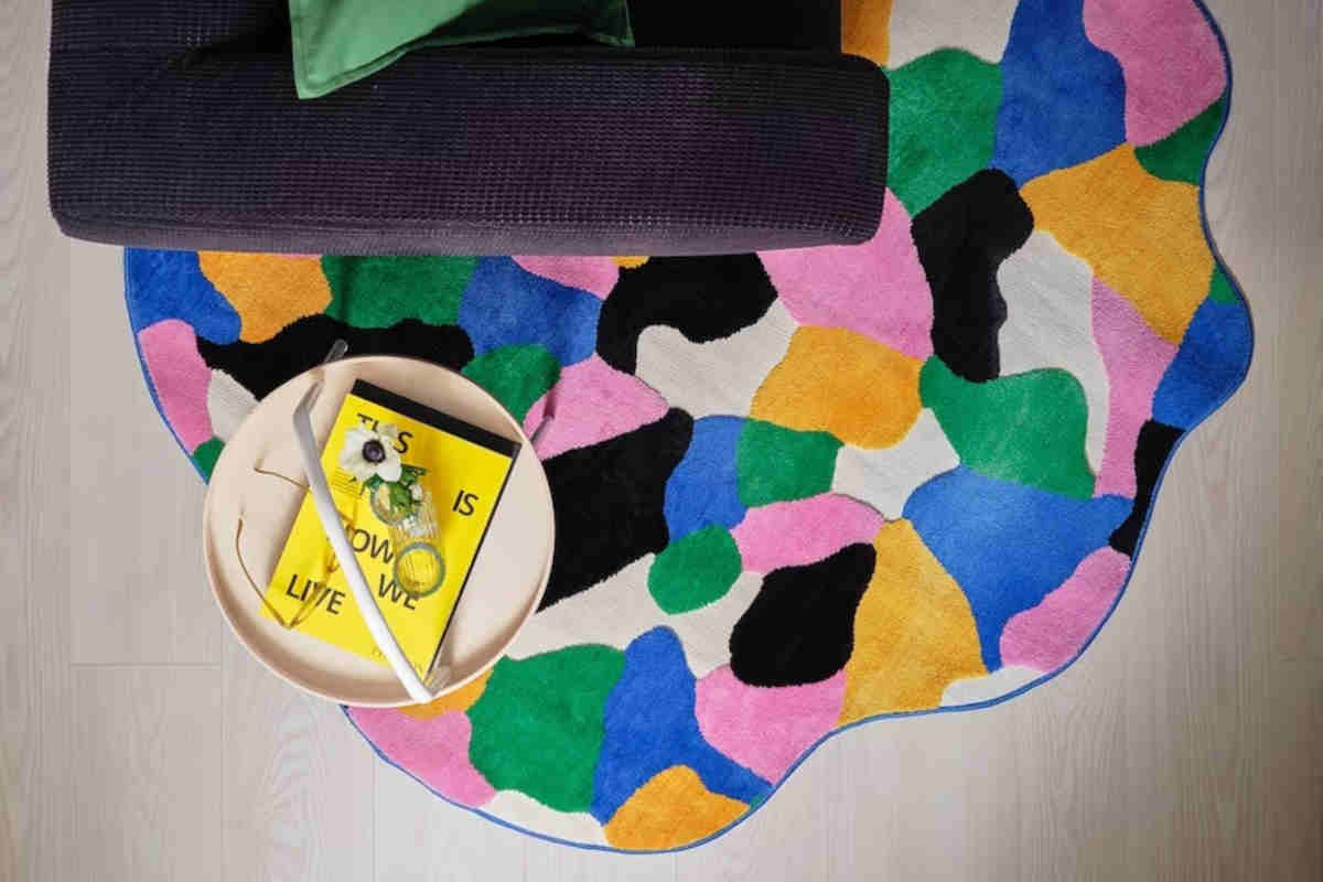 Il tappeto IDROTTSHALL di Ikea dona vivacità, colore ed allegria alla casa