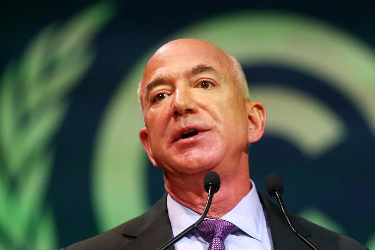 Jeff Bezos e il suo regalo "speciale" alla futura moglie