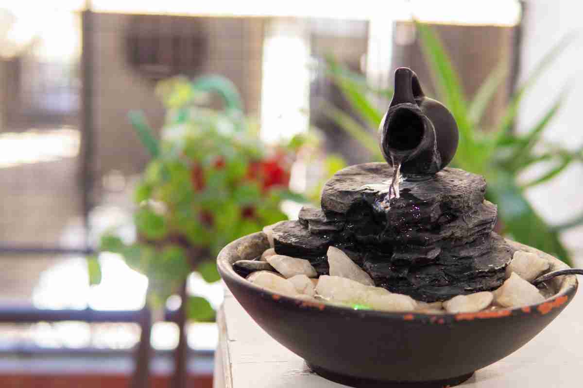 Perché dovresti subito mettere in casa una fontana zen: ecco a cosa fa bene