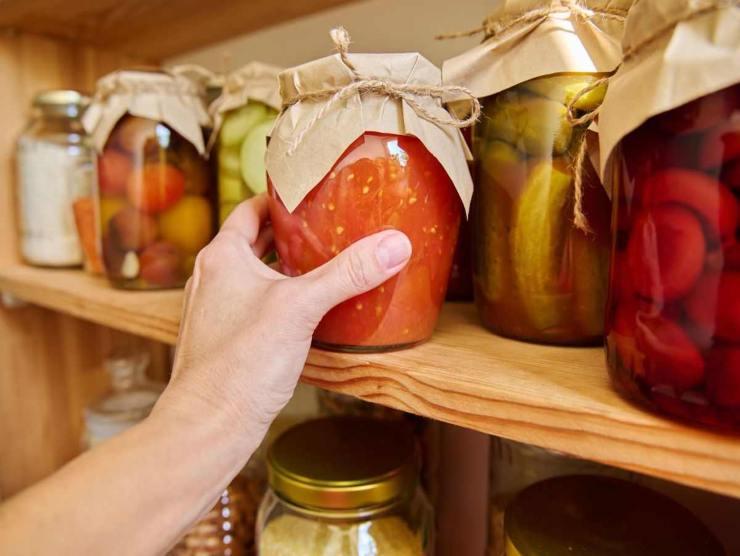 Consigli per l'organizzazione della dispensa: massimizza lo spazio e riduci  lo spreco - Casa Curata