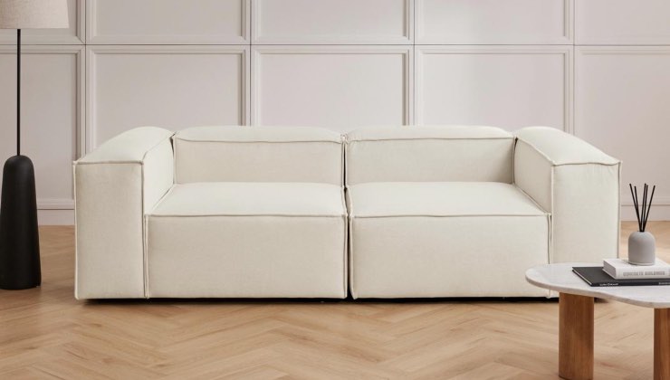 Si tratta di un divano componibile con i suoi moduli