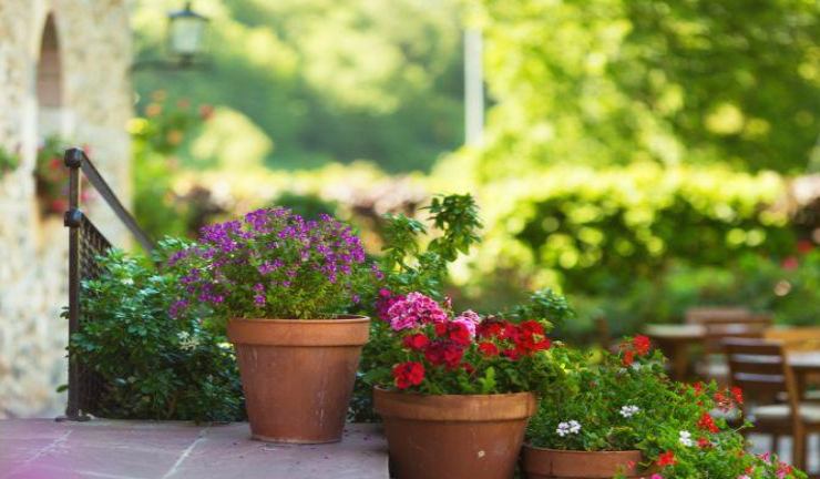 cosa tenere e cosa gettare sul terrazzo 