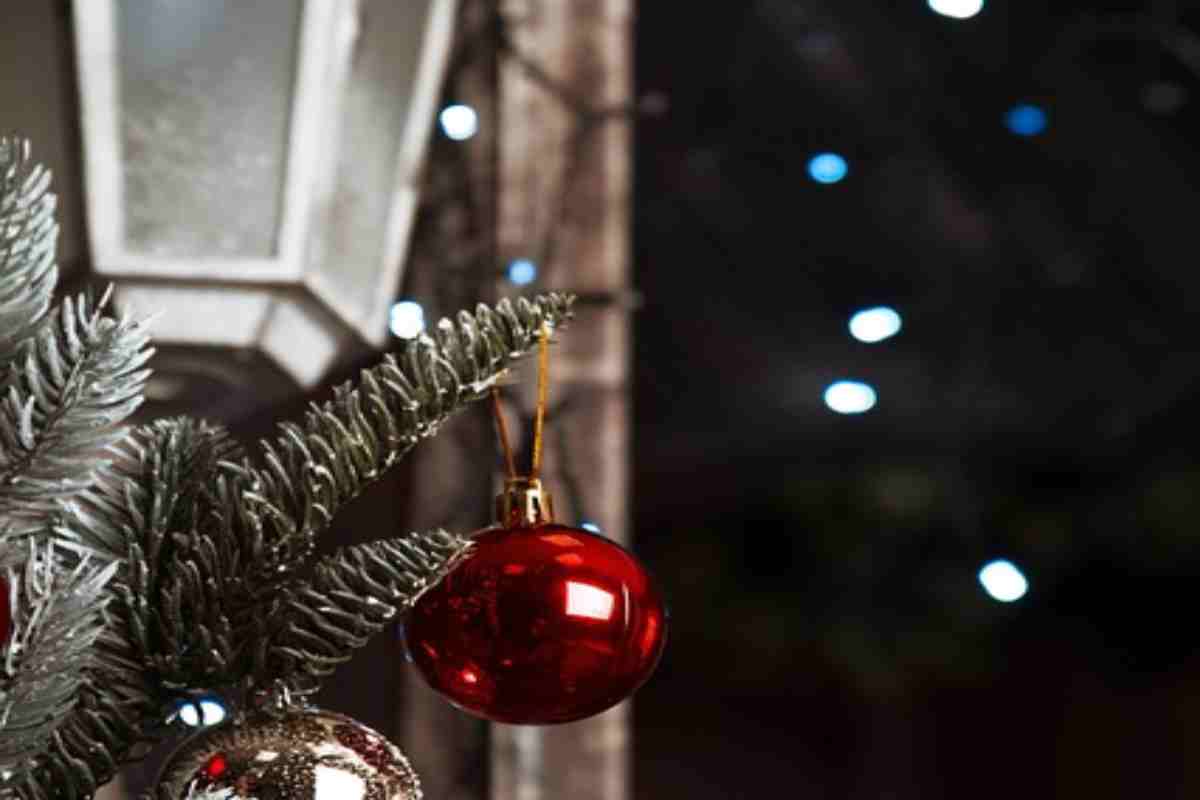 albero natale emissioni gas serra ambiente danni