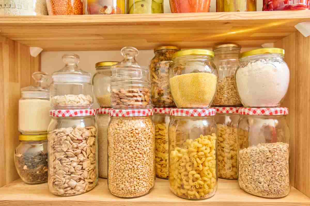 How to have a pantry in a small kitchen: the super functional trick that everyone can access