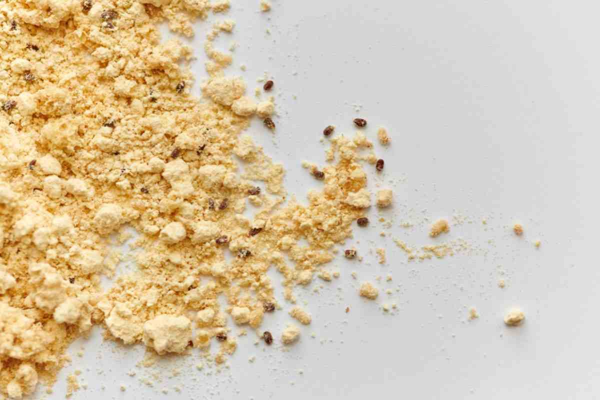 eliminare insetti e farfalline dalla dispensa