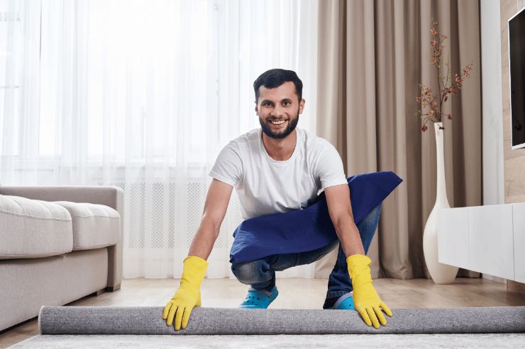 Ecco come pulire il tappeto senza rovinarlo