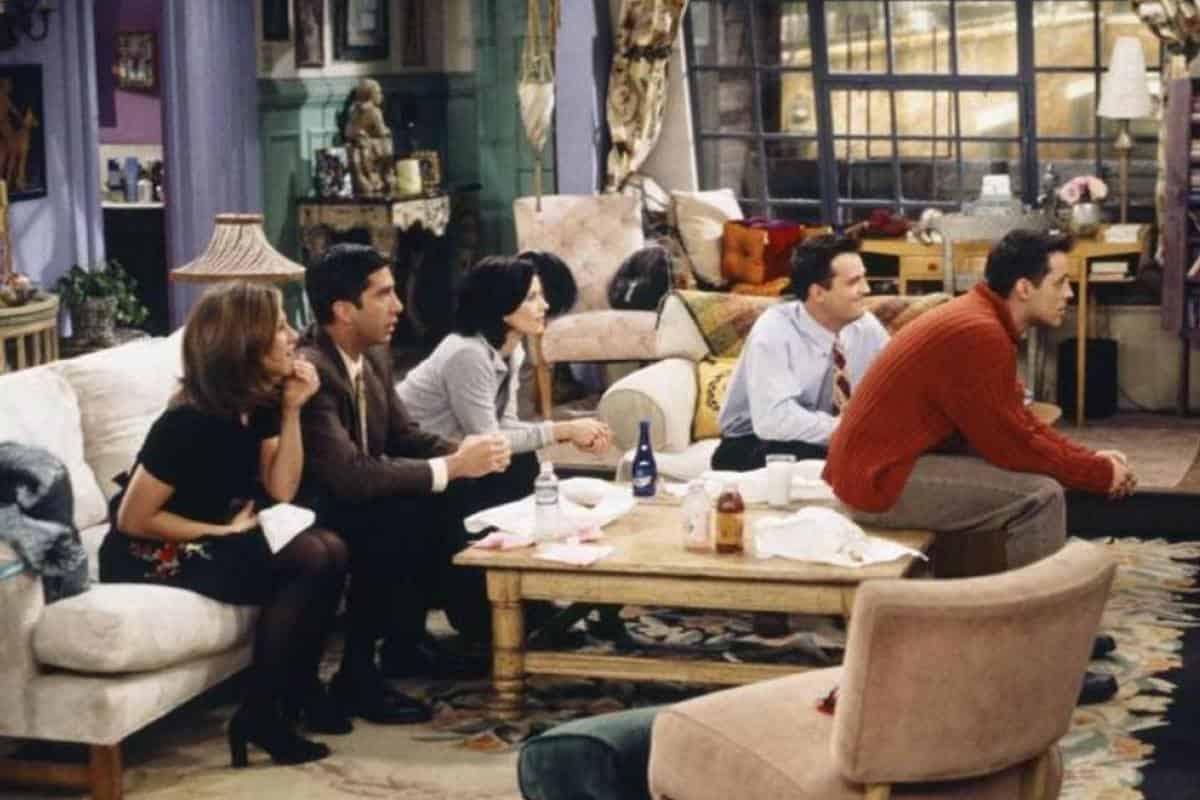 Friends, hai amato il salotto di Monica? Grazie a IKEA puoi ricrearlo a casa tua