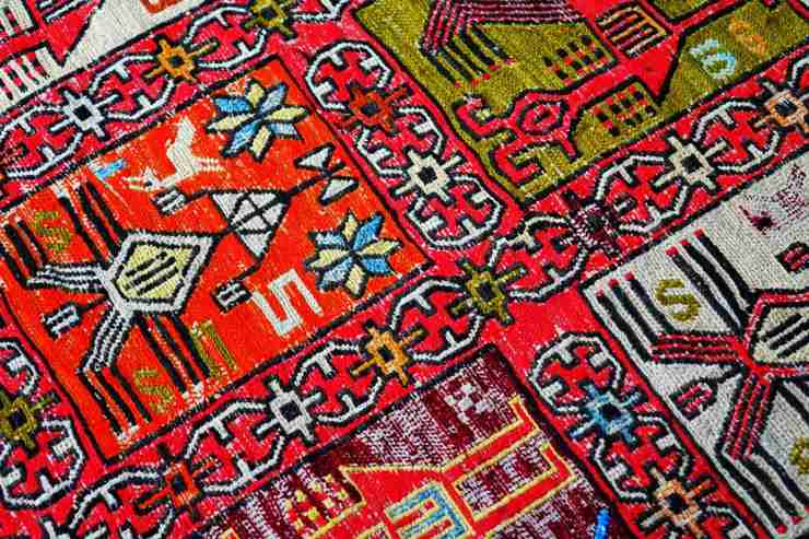 Sai riconoscere un tappeto artigianale quando lo vedi?