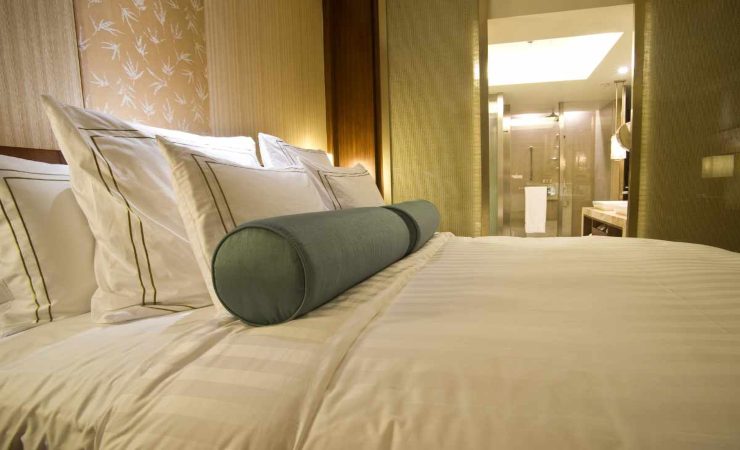 come arredare la camera da letto in stile hotel di lusso