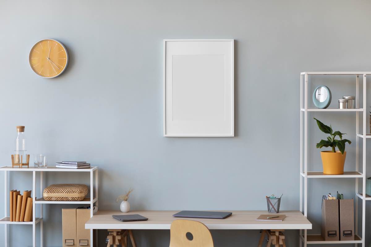 Creating a smart working corner even in a small house: the most original and low-cost ideas