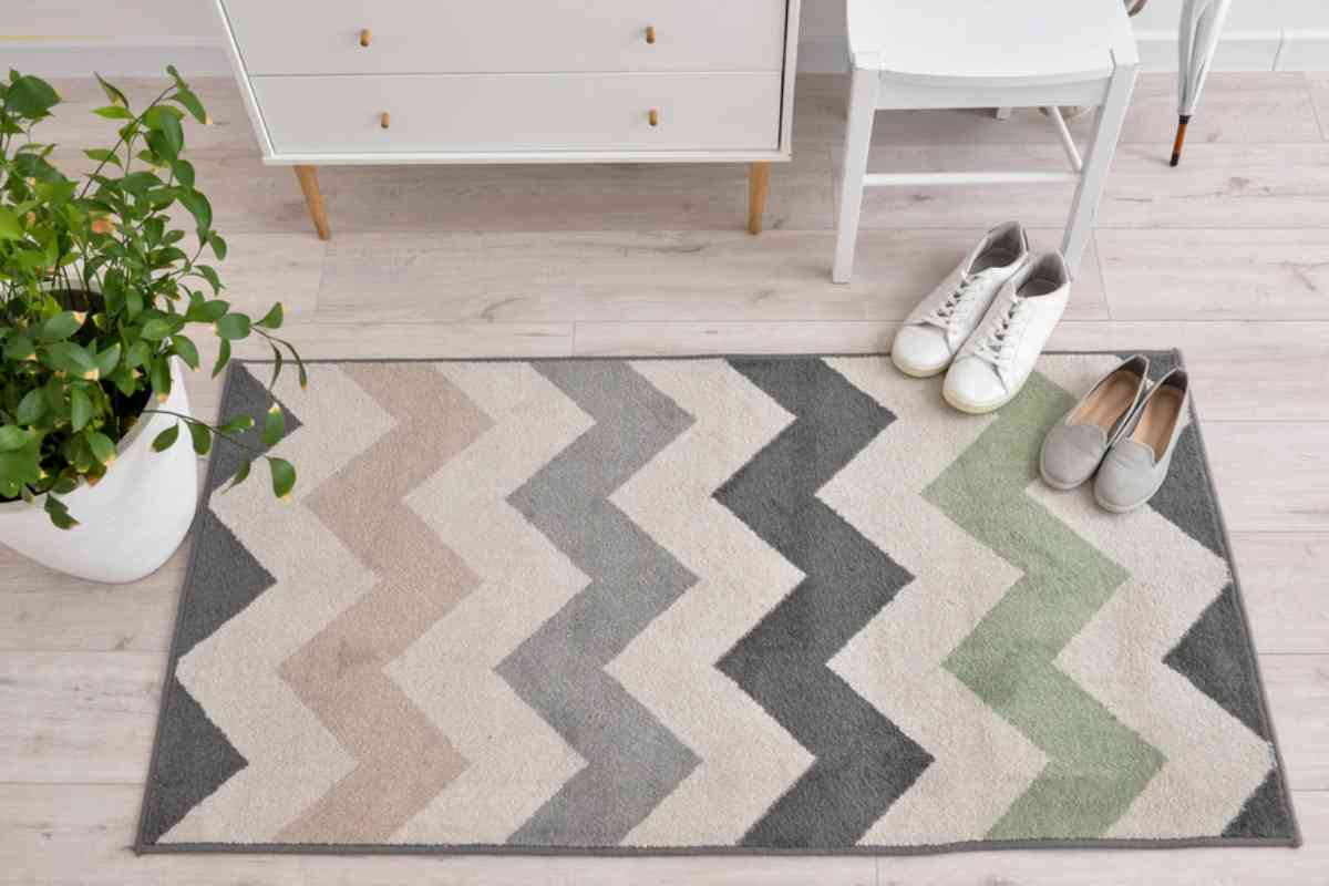 A pelo corto o lungo, a tessitura piatta, rettangolari o quadrati: il tappeto è l’elemento giusto per dare un nuovo volto alla casa