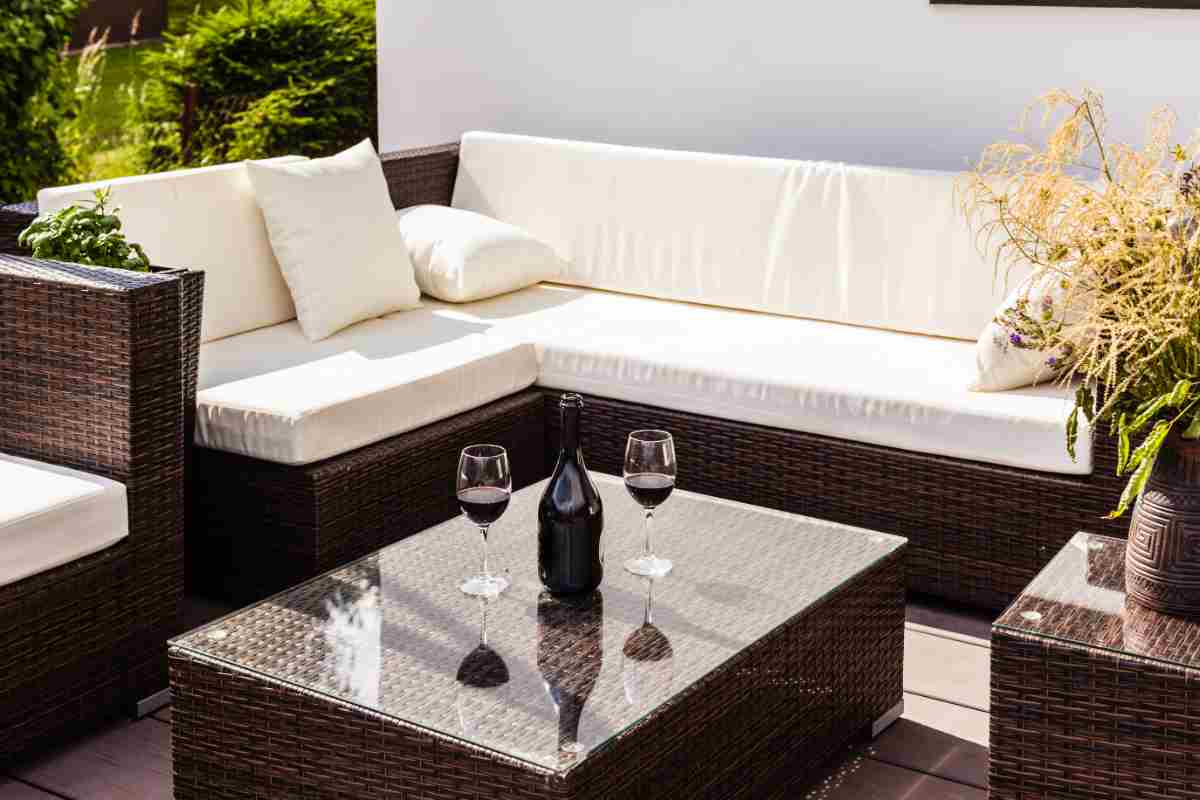 Come creare un'area lounge in giardino