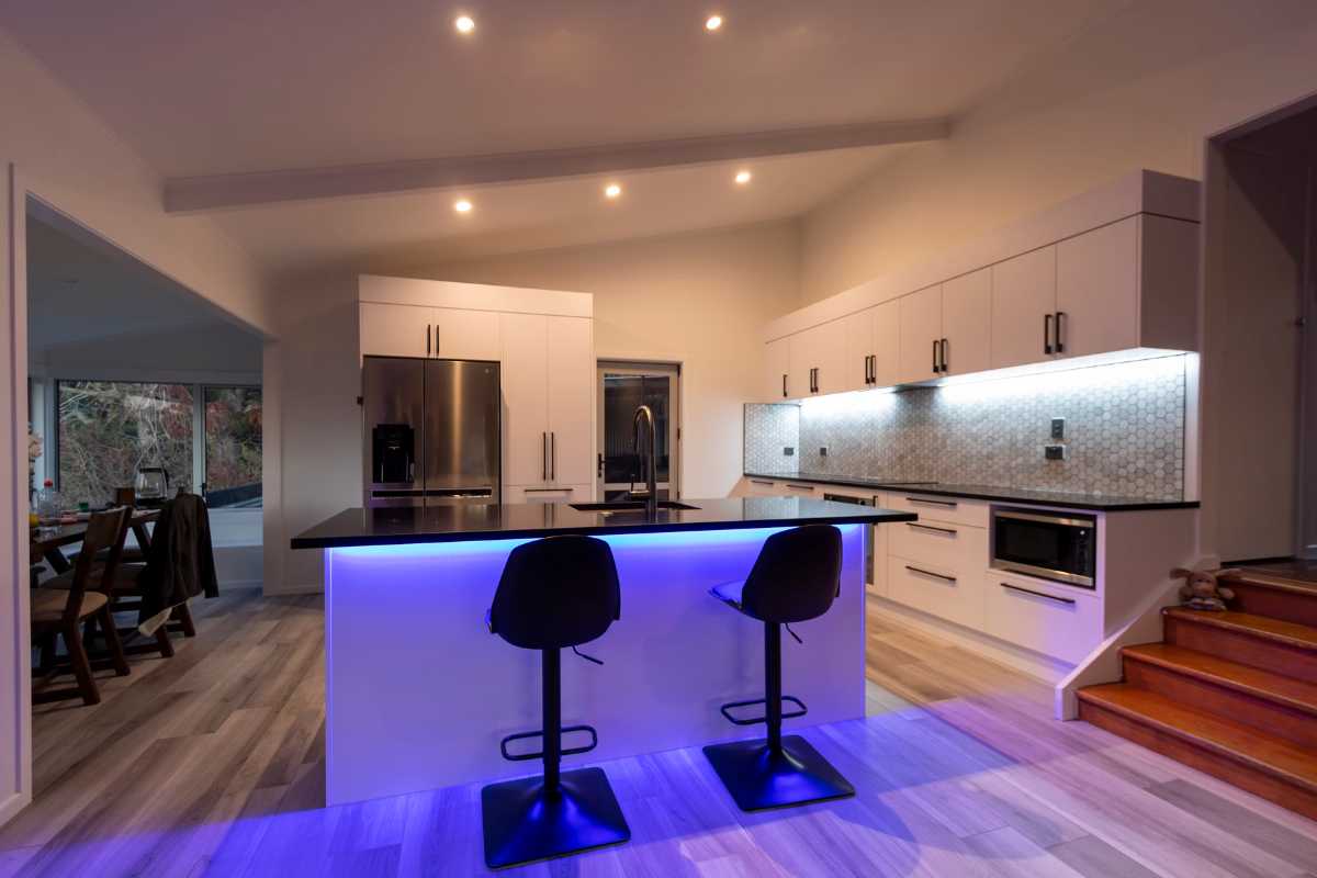 Luci LED che costano pochissimo in una cucina