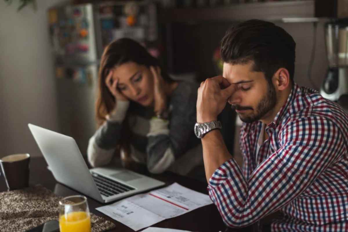 Se il tuo vicino non paga le spese condominiali le devi anticipare tu