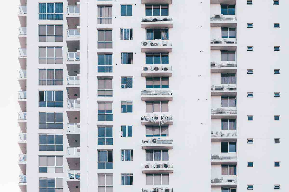 chi paga i danni in un condominio