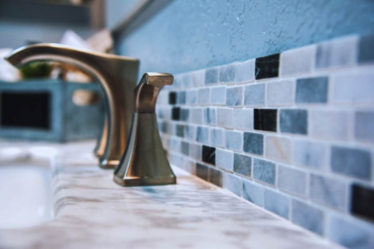 perché in bagno i muri sono ricoperti di mattonelle
