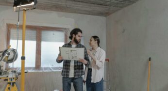 Vuoi aprire una porta su una parete di casa? Attenzione a cosa dice la normativa, oggi rischi il doppio