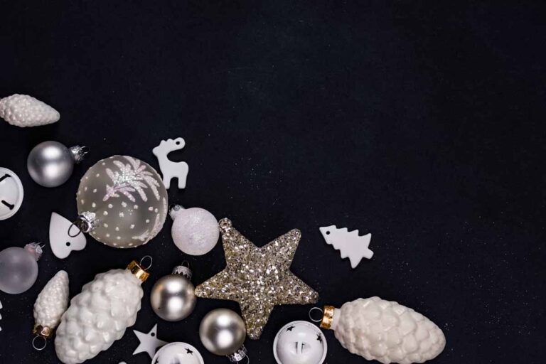 Albero di Natale nero, idee per addobbi chic | DesignMag