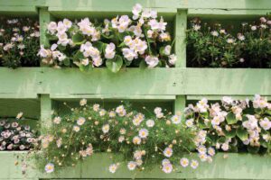 fioriera da balcone con pallet