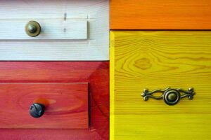 Idee creative per personalizzare le maniglie dei mobili