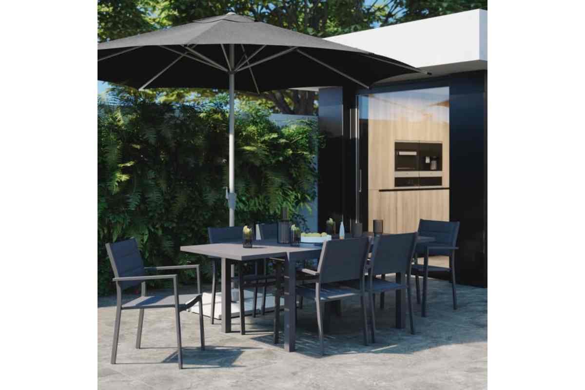 Ombrellone da giardino AURA Leroy Merlin copre zona pranzo