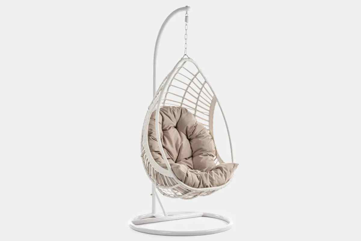 Poltrona sospesa Mama Deghi di colore bianco