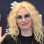 Antonella clerici saluta