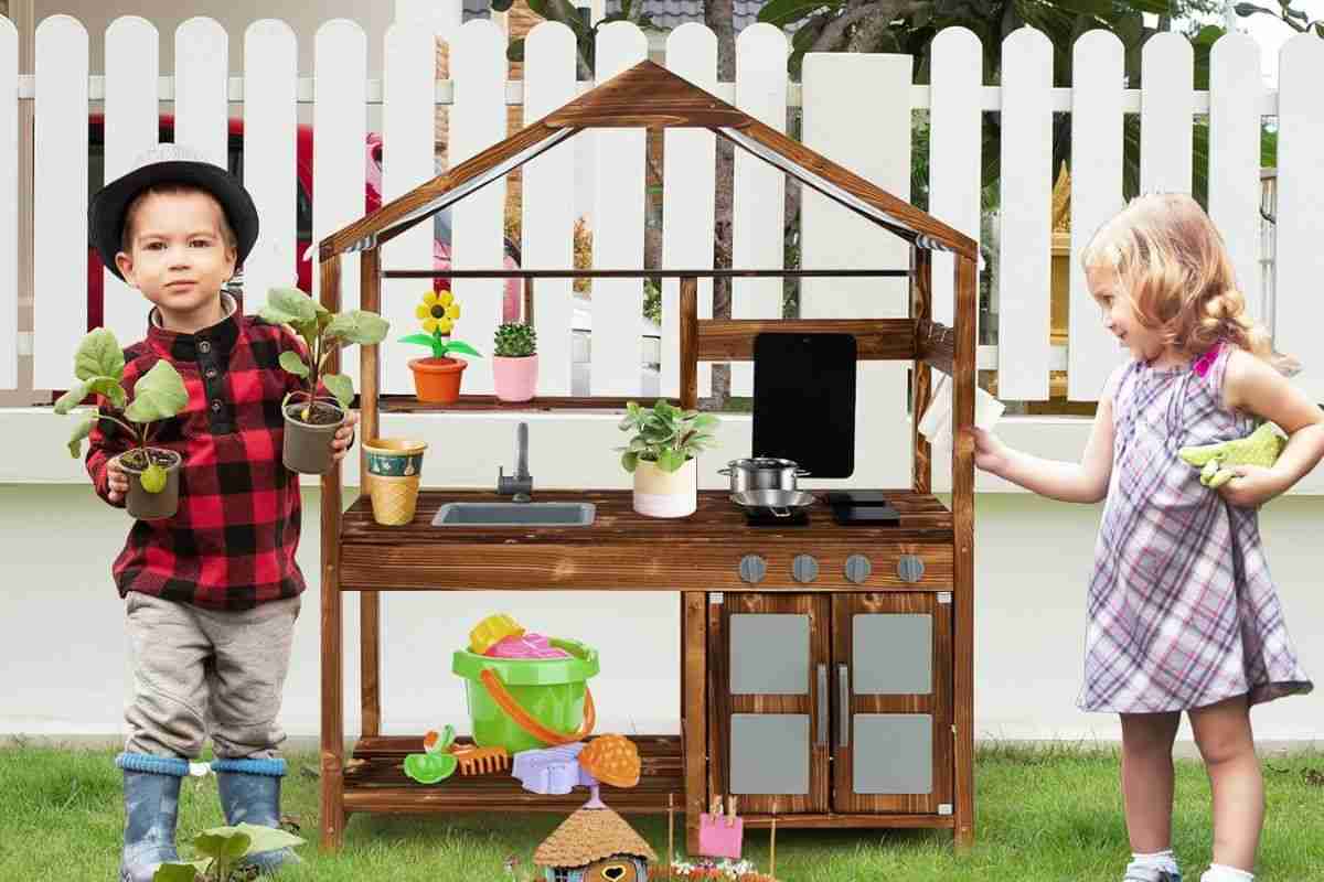 Bambini in giardino