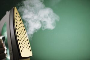 ferro da stiro e vapore