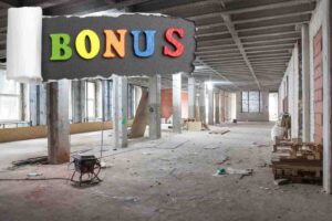casa in fase di ristrutturazione e scritta bonus