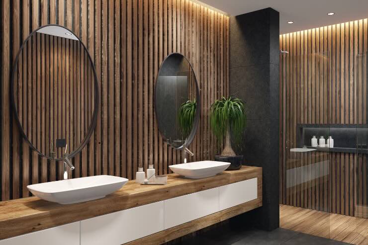 bagno in legno e scuro