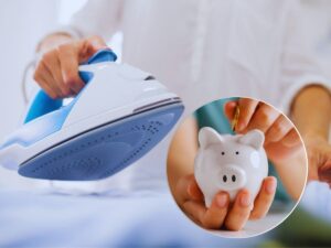Persona che utilizza il ferro da stiro e salvadanaio