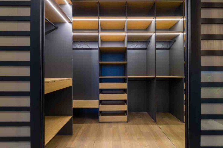 Cabina armadio vuota 