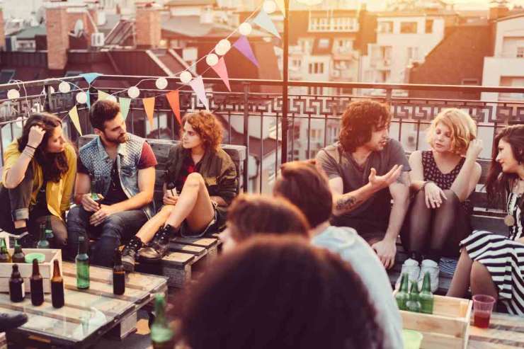 Amici in terrazza