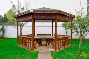 gazebo in giardino