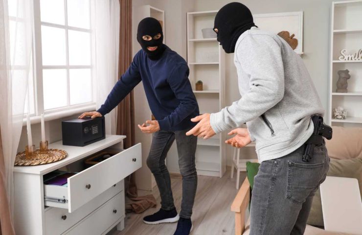 Ladri in casa