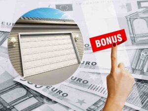 euro garage mano che indica scritta bonus