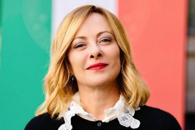 giorgia meloni tricolore