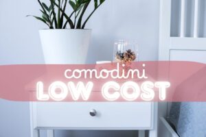 Comodino bianco
