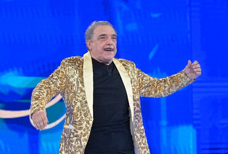nino frassica nella trasmissione "Noi e..."