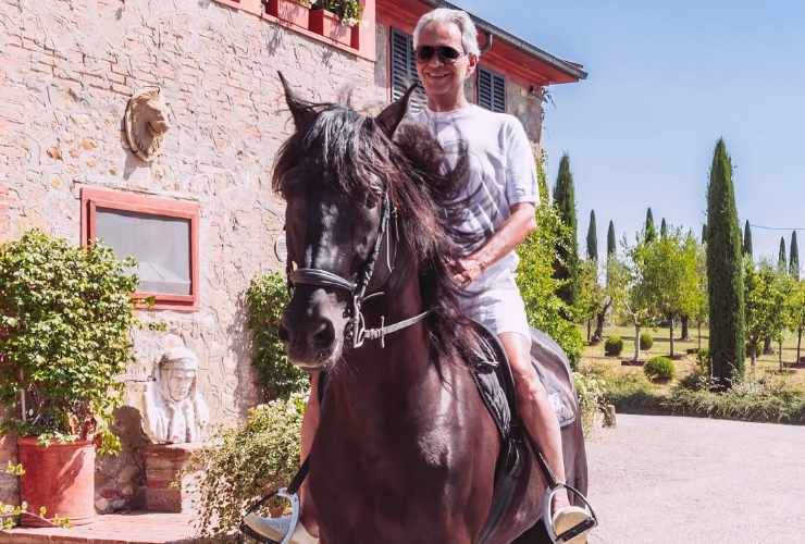 bocelli a cavallo