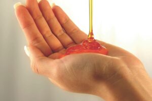 Shampoo nella mano