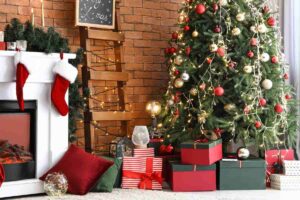 Salotto con Albero di Natale e regali
